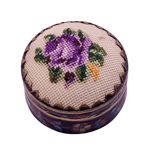 Vintage Petit Point Cloisonné Enamel Pill Box Embroidery Round Shape - Picture 1 of 9